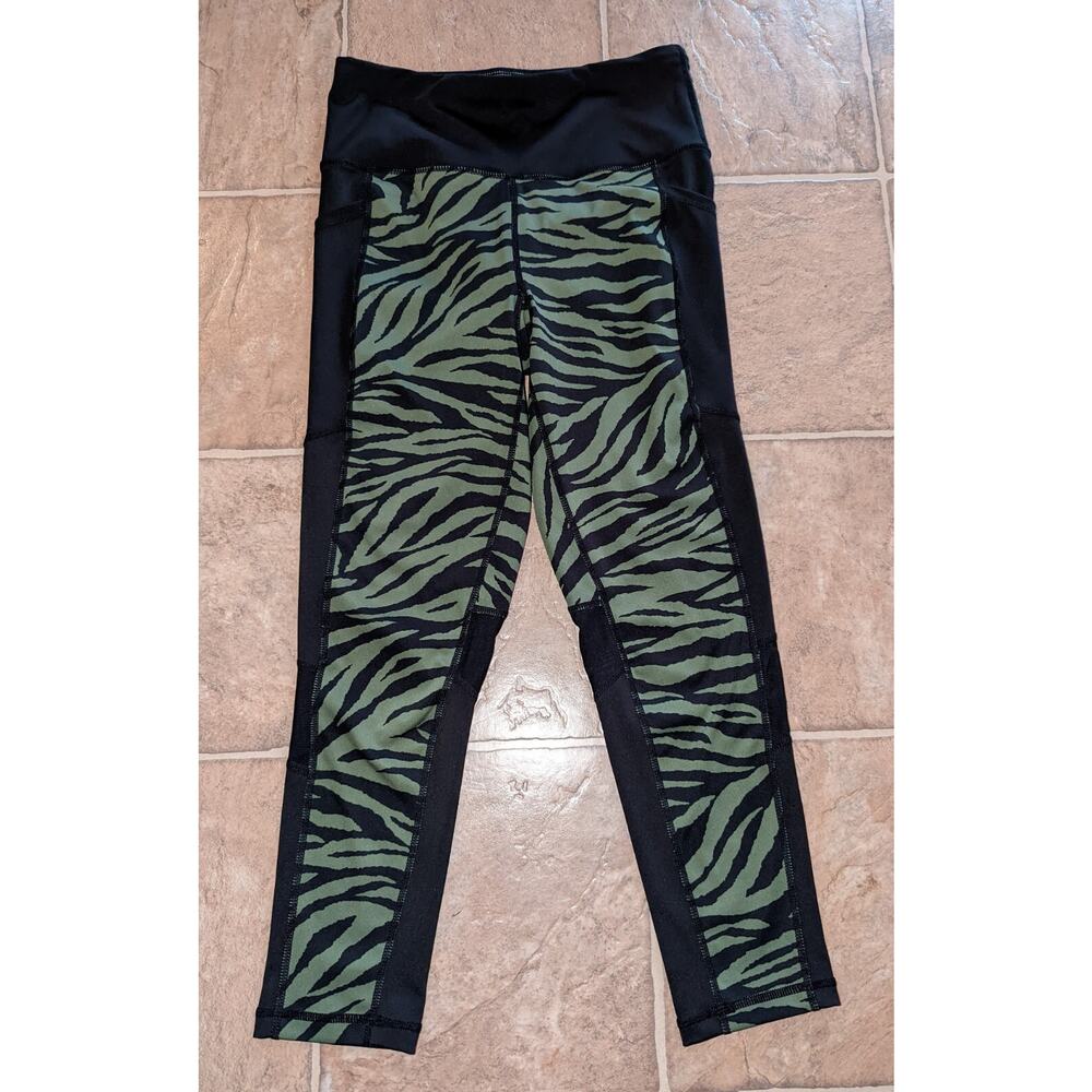 Rise Lularoe sz S Cropped Side Pocket Leggings black green animal print 2443